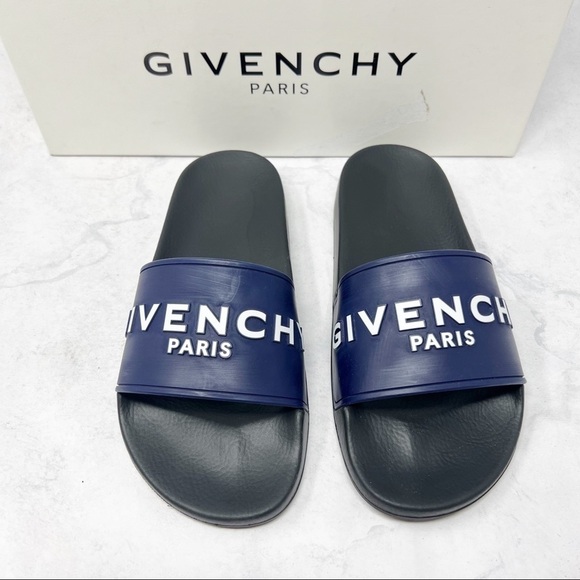 [Givenchy] Navy - Picture 1 of 8
